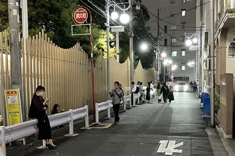 変わる歌舞伎町…大久保公園の外国人「立ちんぼ」も摘発か 横。